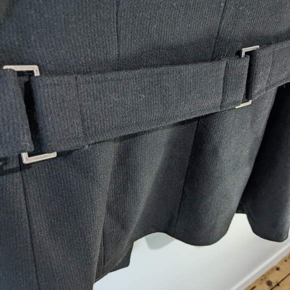 Groggy Black Wool Blend Chic Jacket with Silky Lining & Front Pockets - Picture 4 of 12